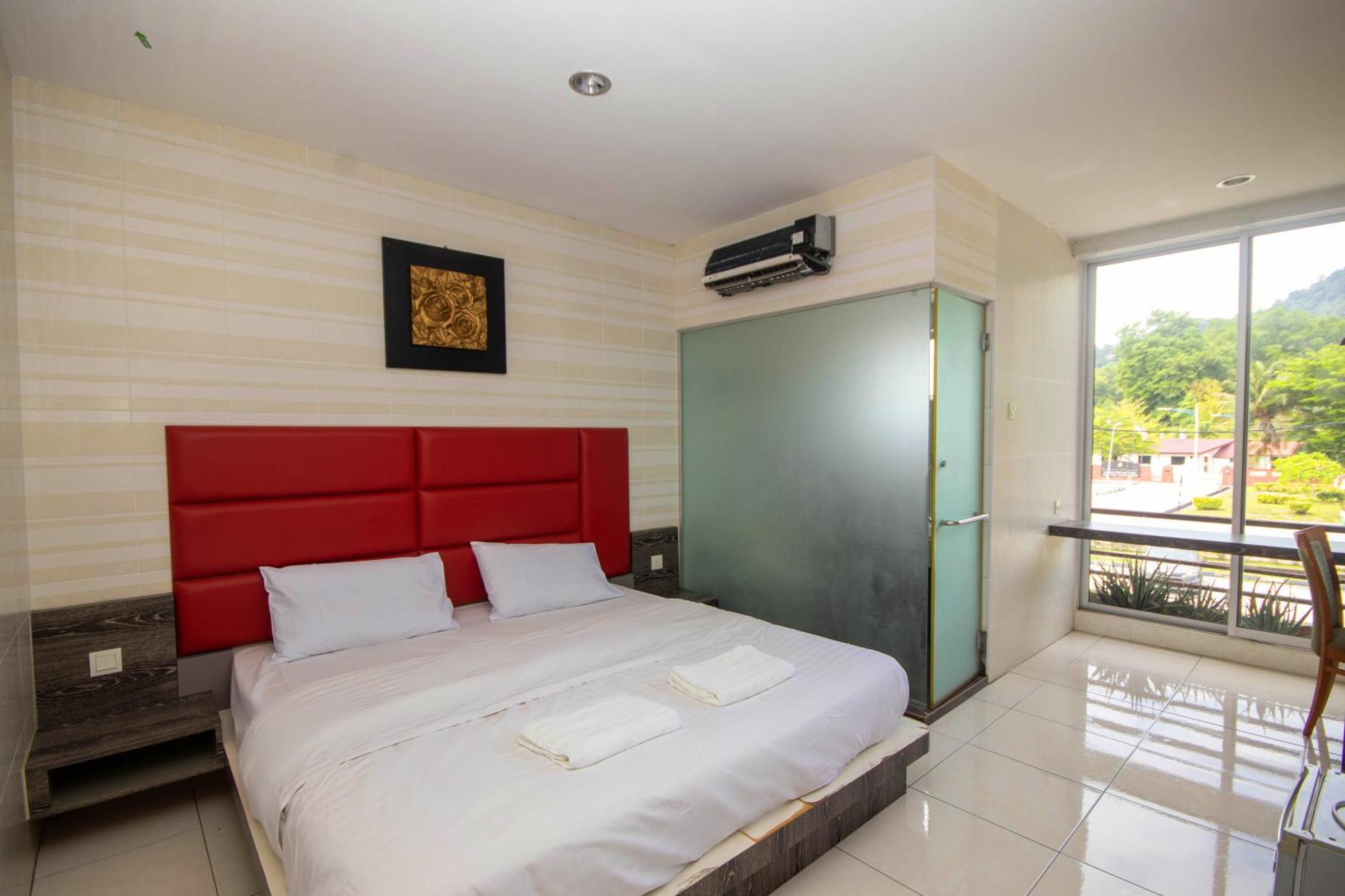 Jq Happy Lumut Hotel Luaran gambar